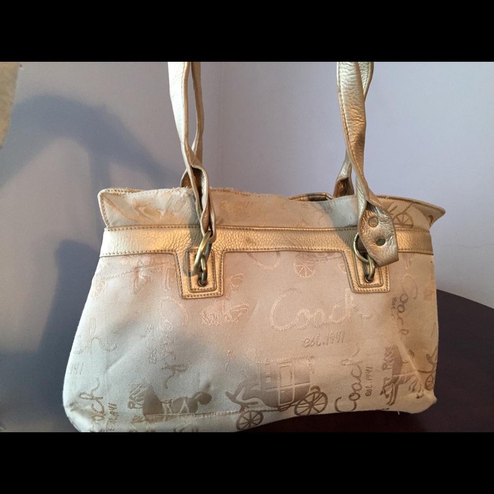 COACH PURSE(PLZ READ) - Picture 1 of 8